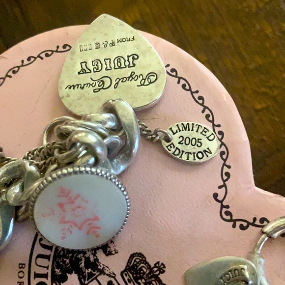 Juicy Couture Winter Wonderland Silver Charm bracelet Limited Edition 2005 Y2K - Picture 8 of 11